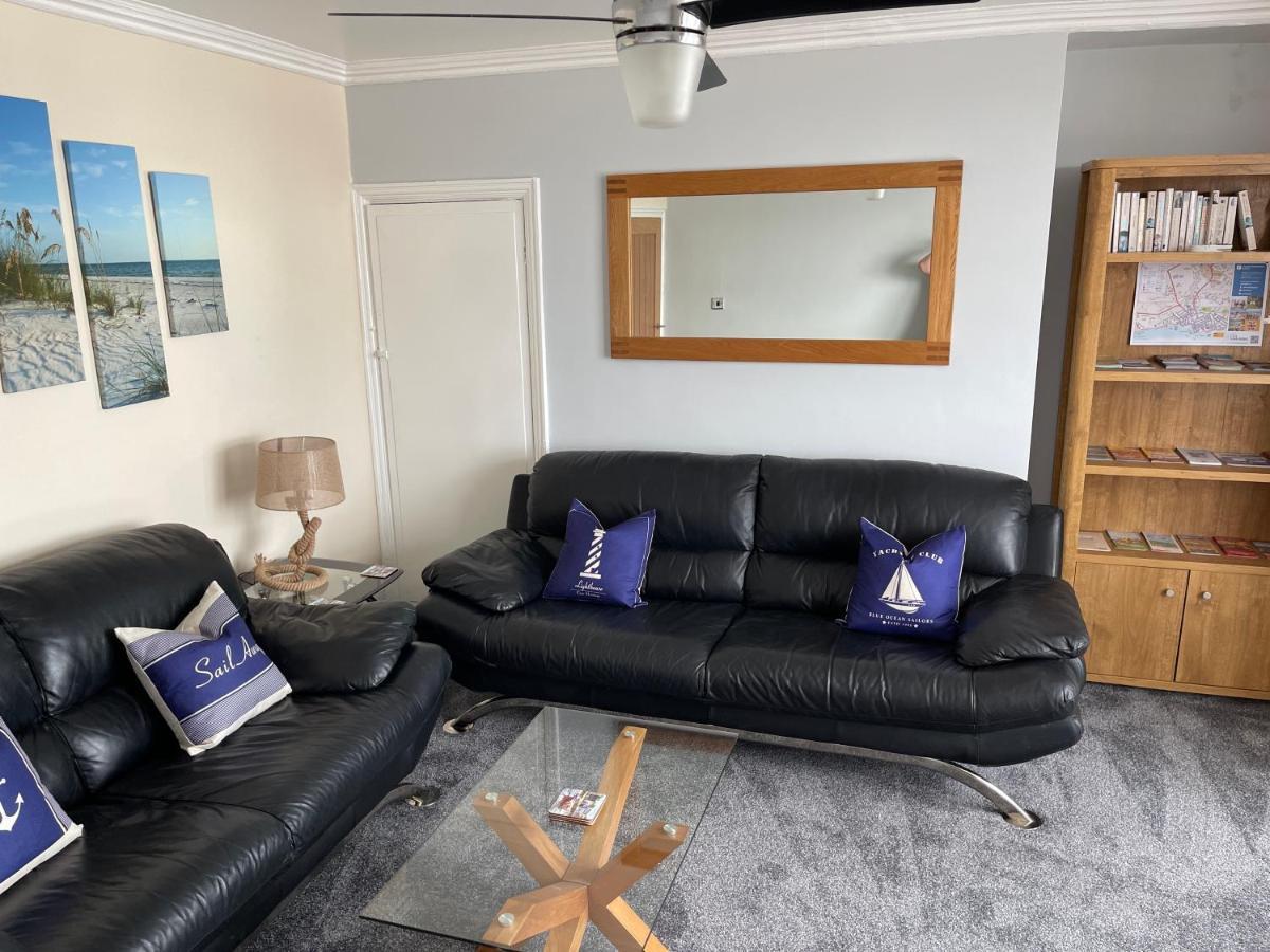 Harbour View Holiday Let - Entire 3 Bedroom Maisonette With Spectacular Harbour And Sea Front Views Sleeps 5 布里德灵顿 外观 照片